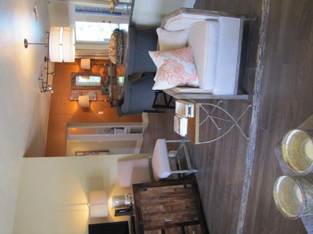 Heffron Manor Hotel Wilton Manors ภายนอก รูปภาพ